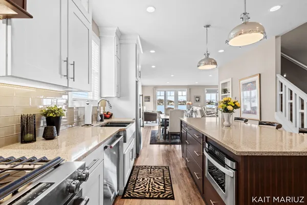 $1,450,000 | 543 Macatawa Avenue, Holland, MI 49423