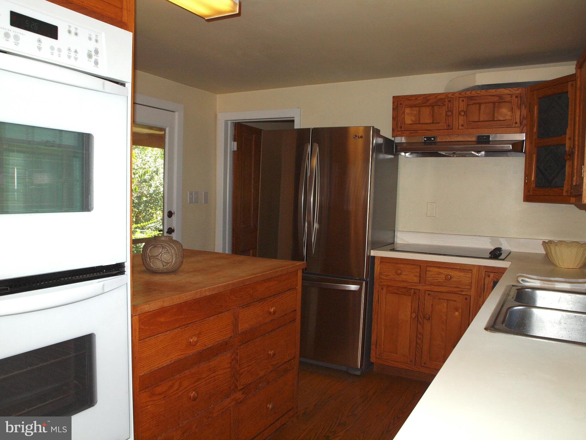 3443 Uniontown Road Westminster, MD 21158 - Photo 5 of 25 Kitchen