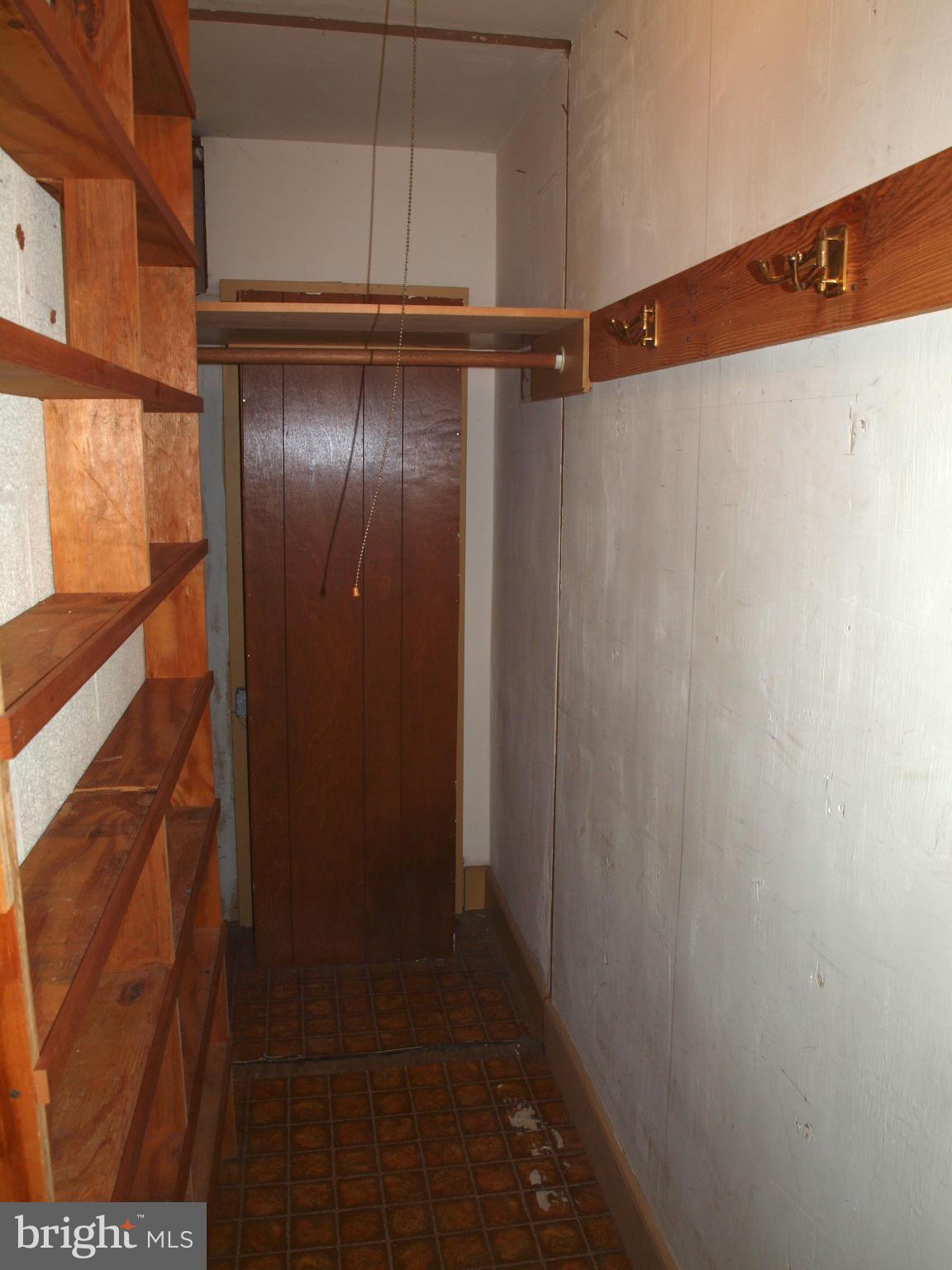 3443 Uniontown Road Westminster, MD 21158 - Photo 10 of 25 Closet & Pantry