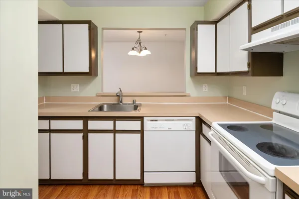 $289,990 | 602 Moonglow Road, Unit 303, Odenton, MD 21113