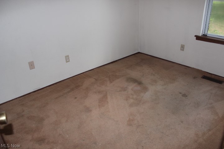 754 Warner Road Brookfield, OH 44403 - Photo 12 of 13 Gallery Image 12