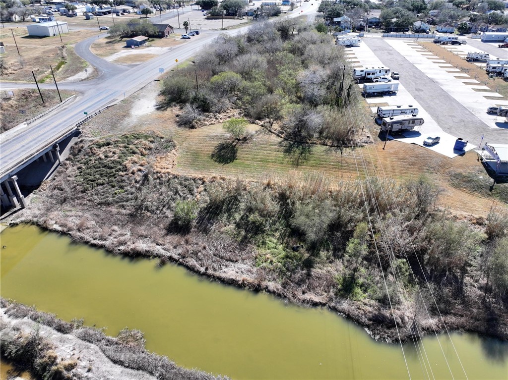 0 Us-181 Sinton, TX 78387 - Photo 17 of 22 a view of a lake with outdoor space