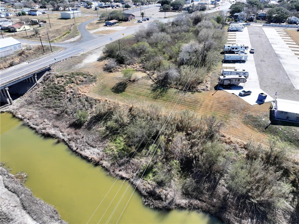 0 Us-181 Sinton, TX 78387 - Photo 19 of 22 a view of a lake with a mountain