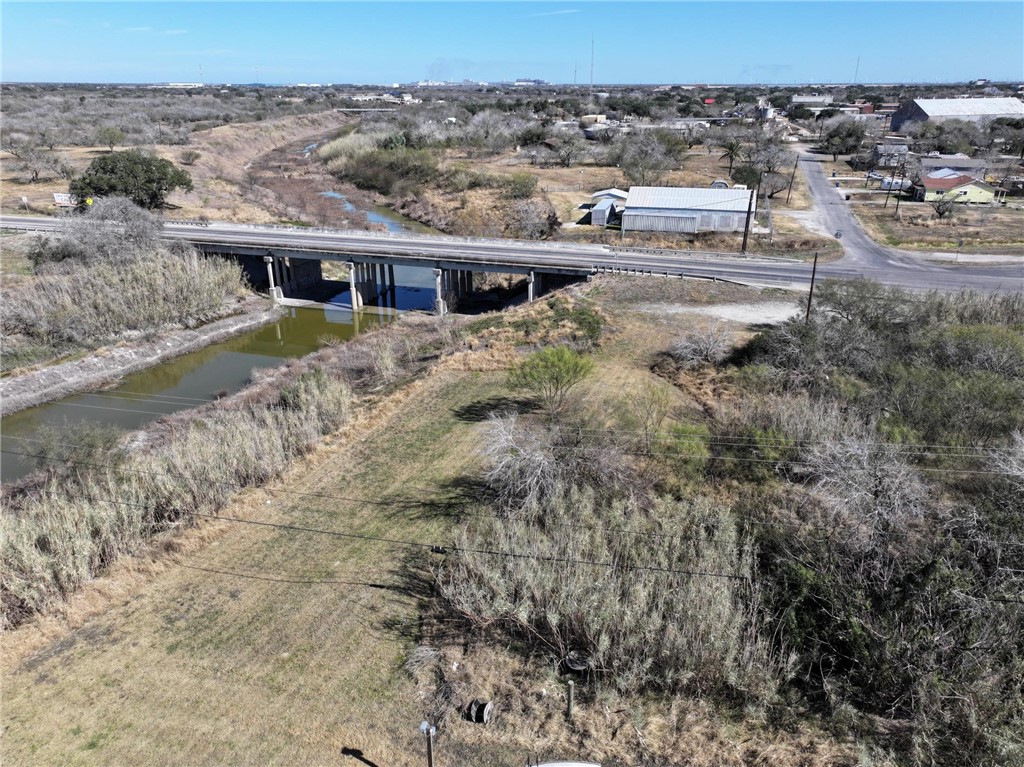 0 Us-181 Sinton, TX 78387 - Photo 2 of 22 a view of houses with sky view