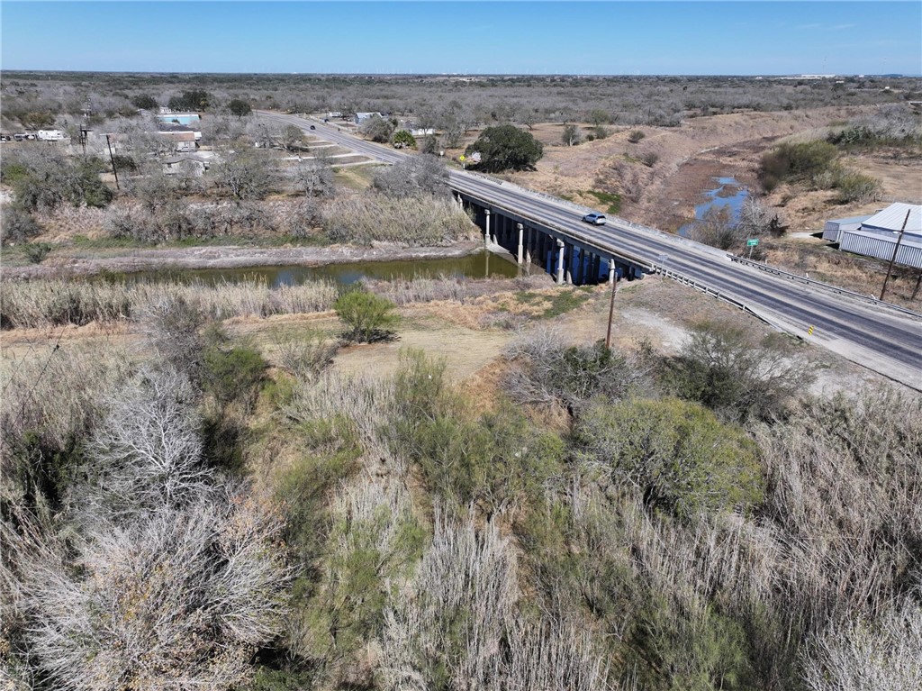0 Us-181 Sinton, TX 78387 - Photo 5 of 22 a view of a terrace