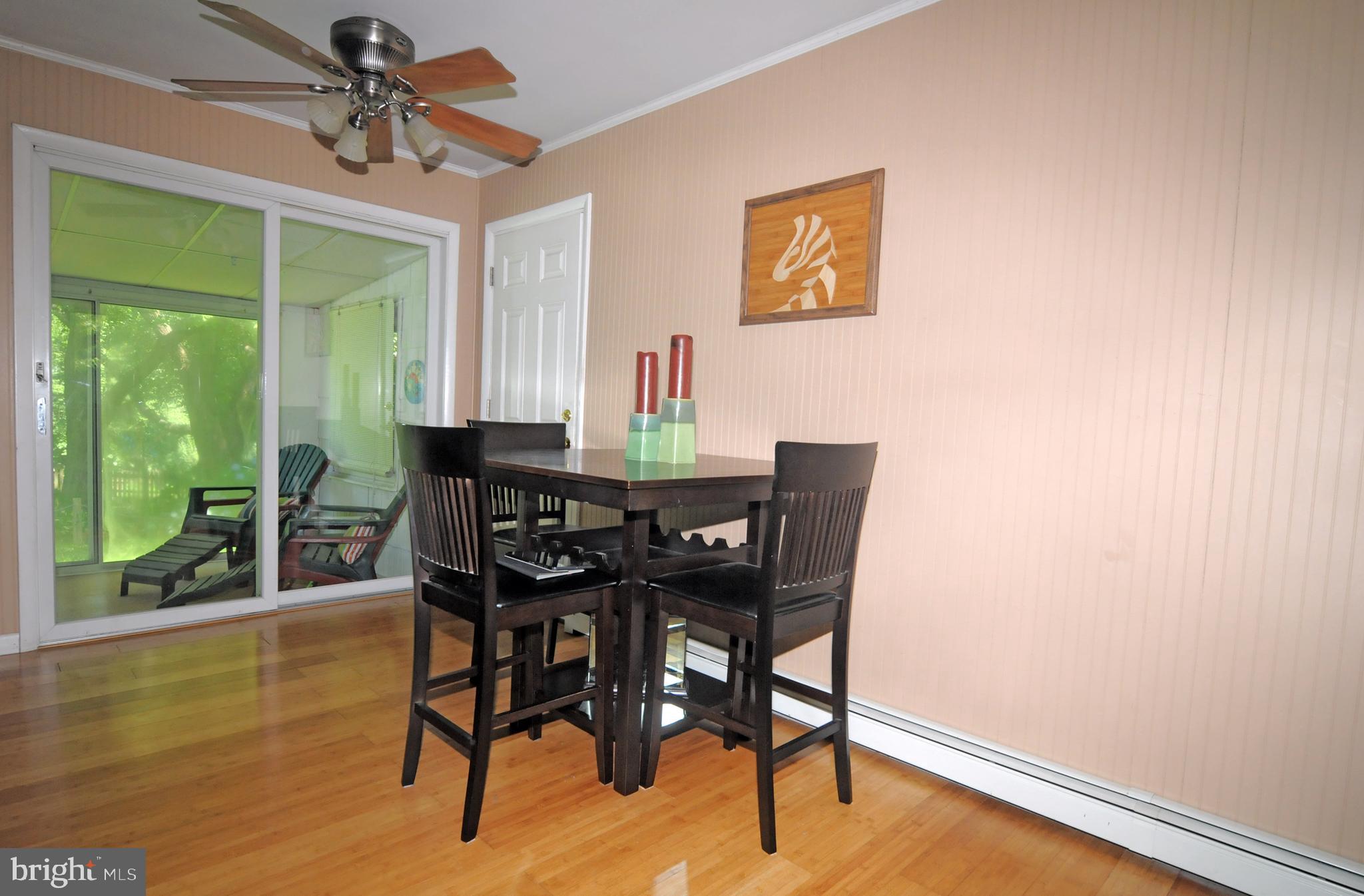 94 Church Road Arnold, MD 21012 - Photo 6 of 19 Dining Area