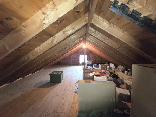 $319,500 | 85 Underclyffe Road, St. Johnsbury, VT 05819
