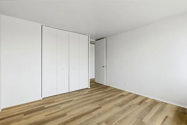 $229,999 | 1451 East 55th Street, Unit 417N, Chicago, IL 60615