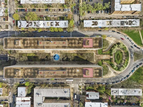 $229,999 | 1451 East 55th Street, Unit 417N, Chicago, IL 60615