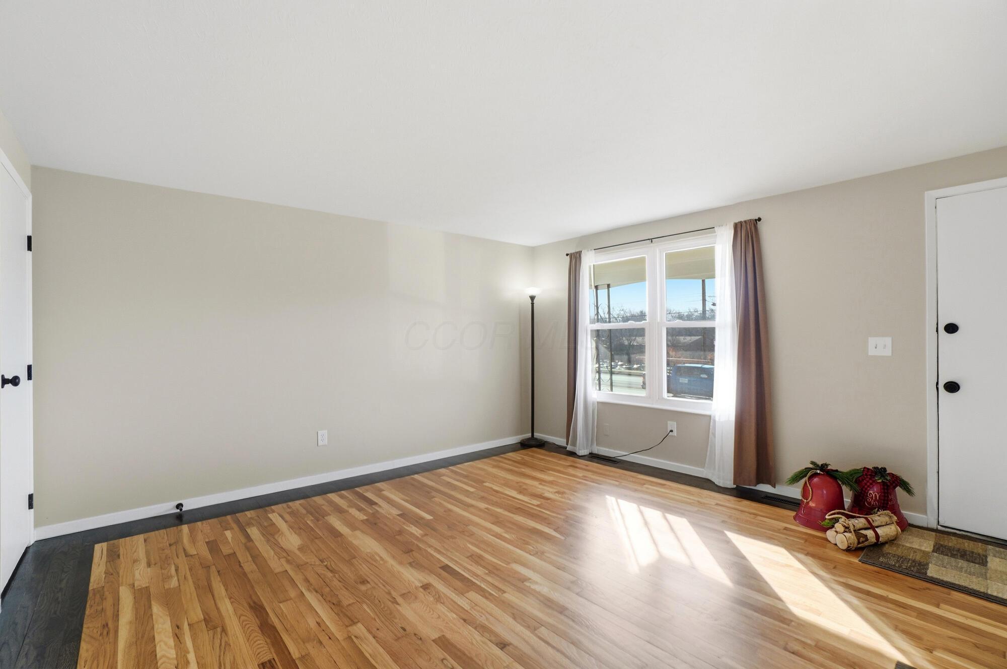 3814 Clime Road Columbus, OH 43228 - Photo 6 of 38 029