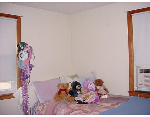 97 Gatewood Road Springfield, MA 01119 - Photo 5 of 6