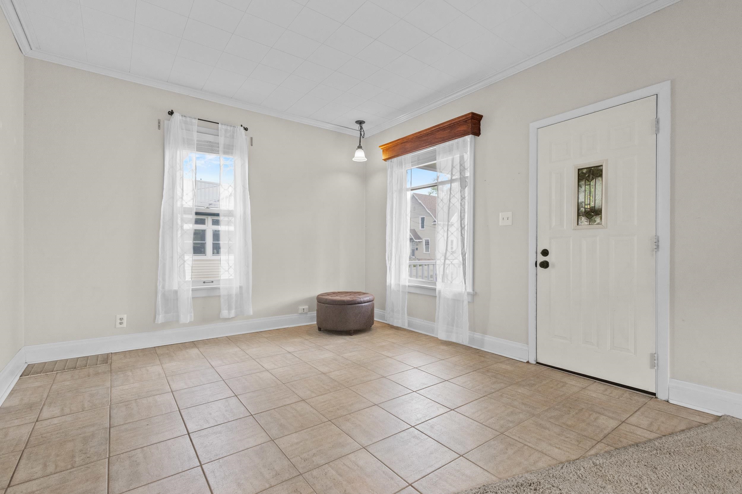 808 East Hancock Street Appleton, WI 54911 - Photo 16 of 64