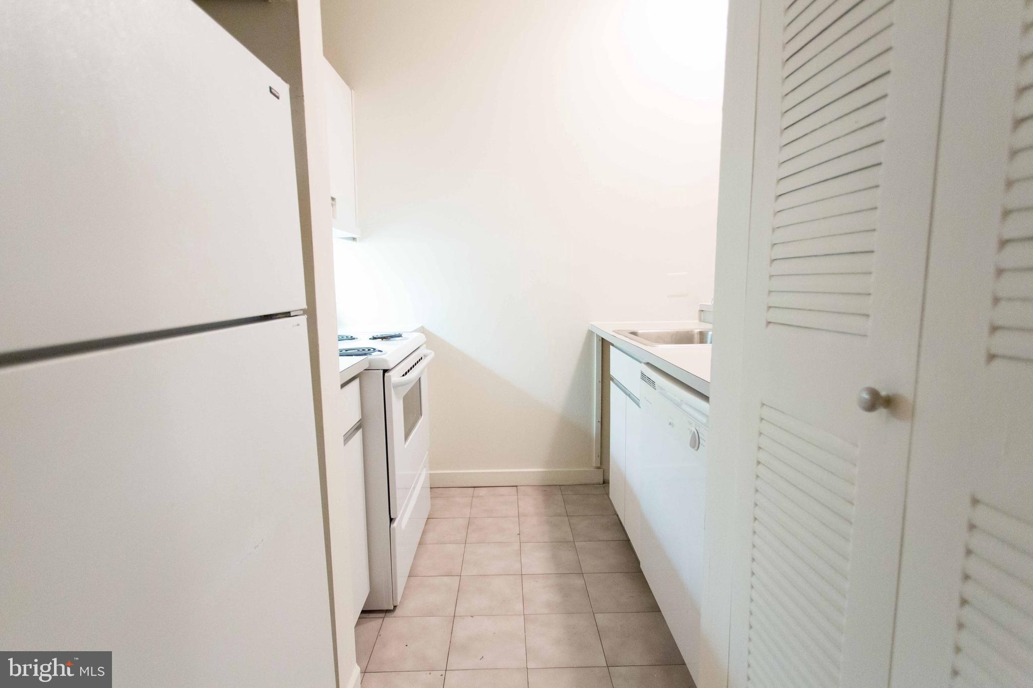 130 Arch Street, Unit C06 Philadelphia, PA 19106 - Photo 15 of 20