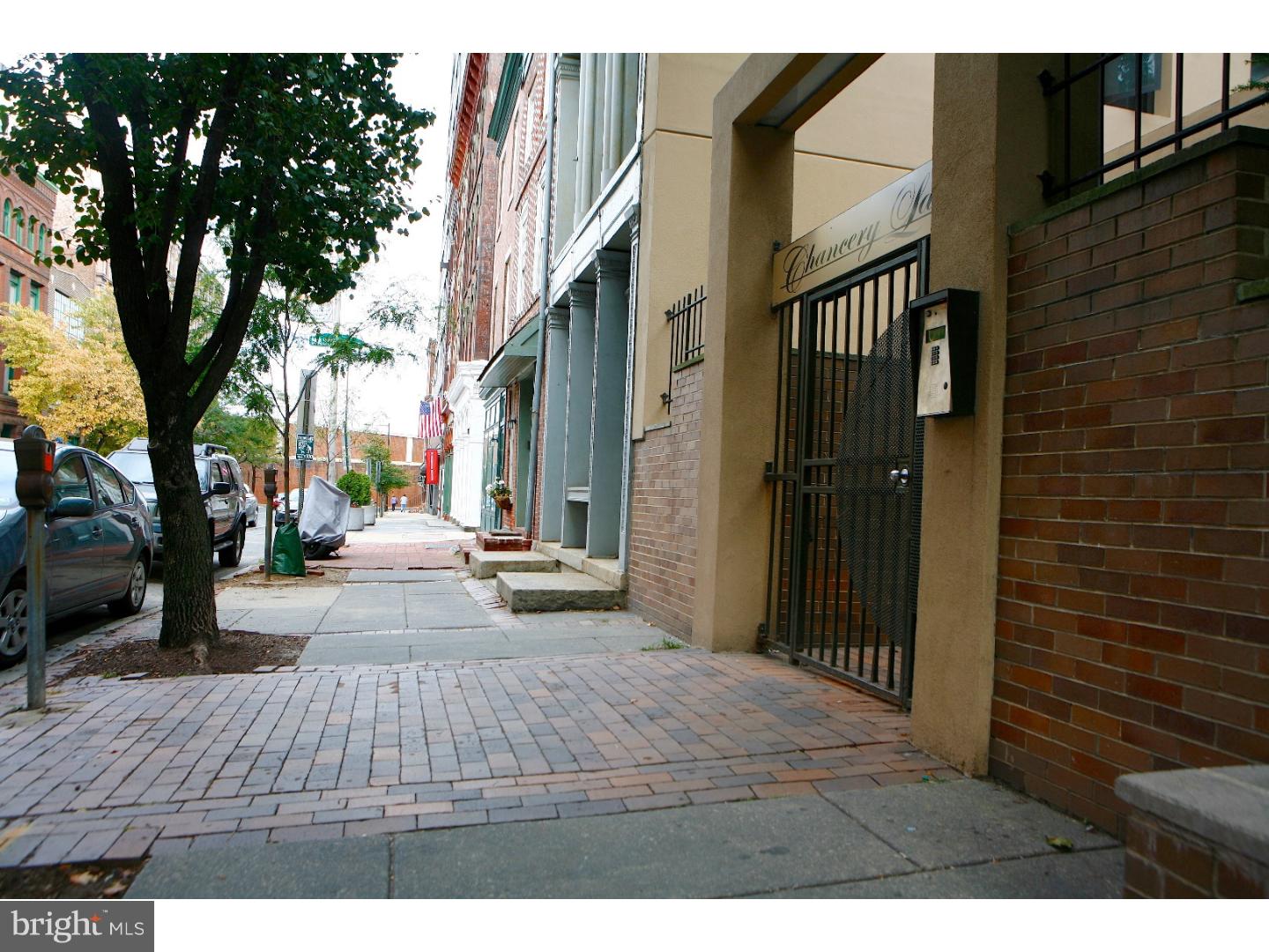 130 Arch Street, Unit C06 Philadelphia, PA 19106 - Photo 3 of 20