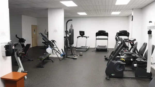$3,700 | 1865 South Ocean Drive, Unit 4F, Hallandale Beach, FL 33009