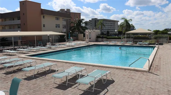 $3,700 | 1865 South Ocean Drive, Unit 4F, Hallandale Beach, FL 33009