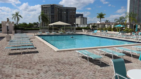 $3,700 | 1865 South Ocean Drive, Unit 4F, Hallandale Beach, FL 33009