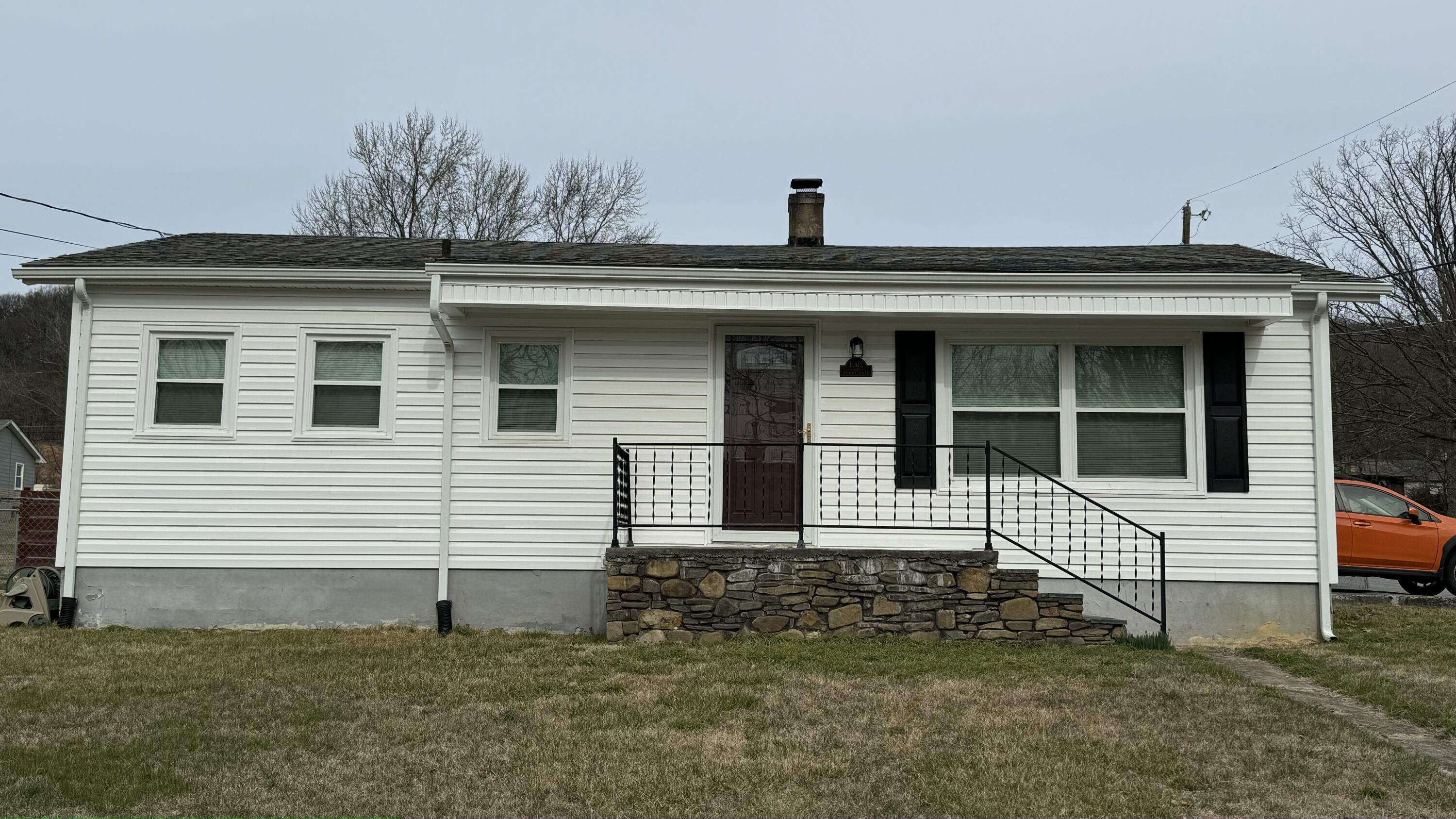1902 Burma Road Salem, VA 24153 - Photo 17 of 17 a front view of a house