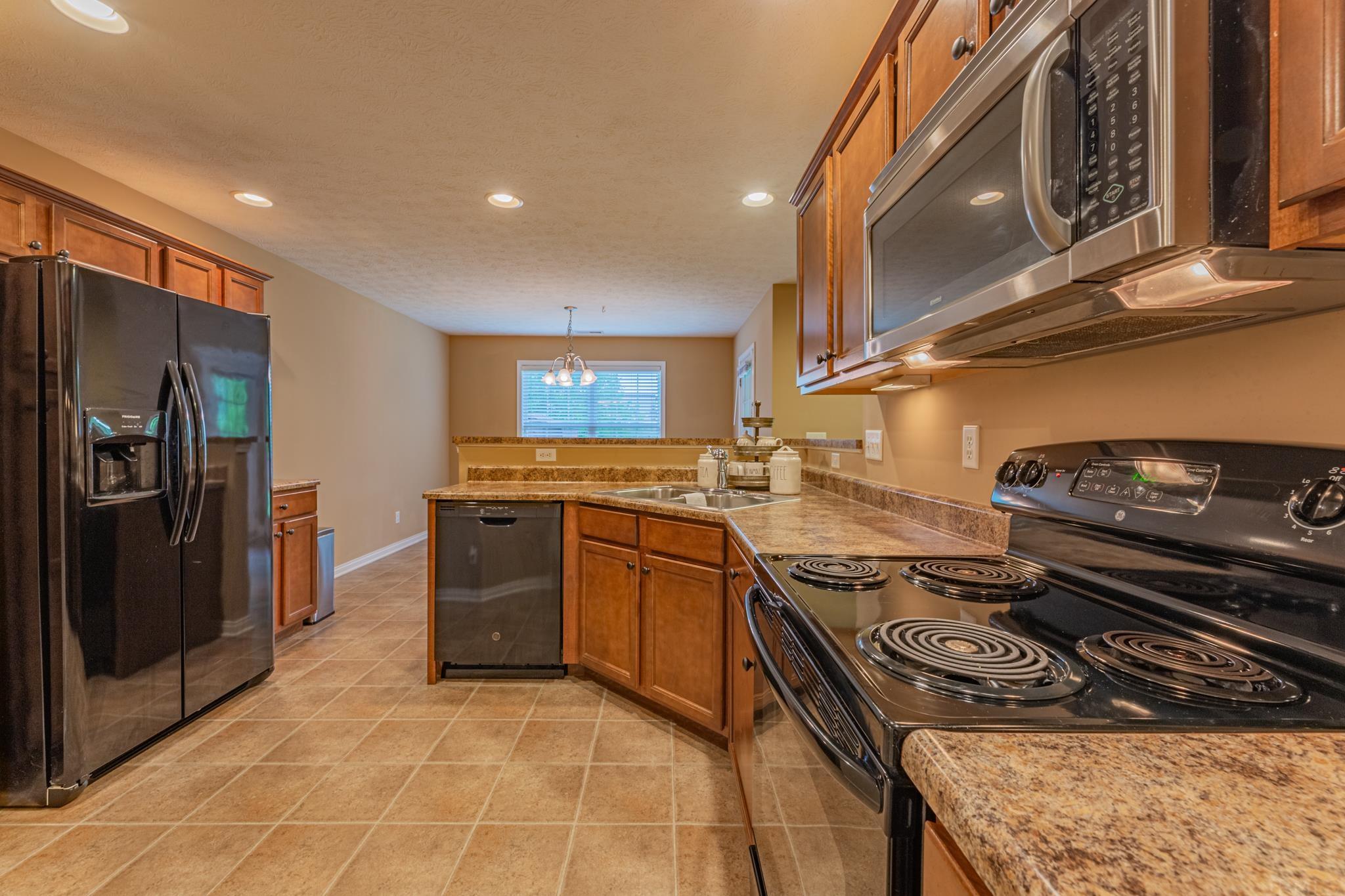 10315 Chatteris Road Evansville, IN 47725 - Photo 8 of 21
