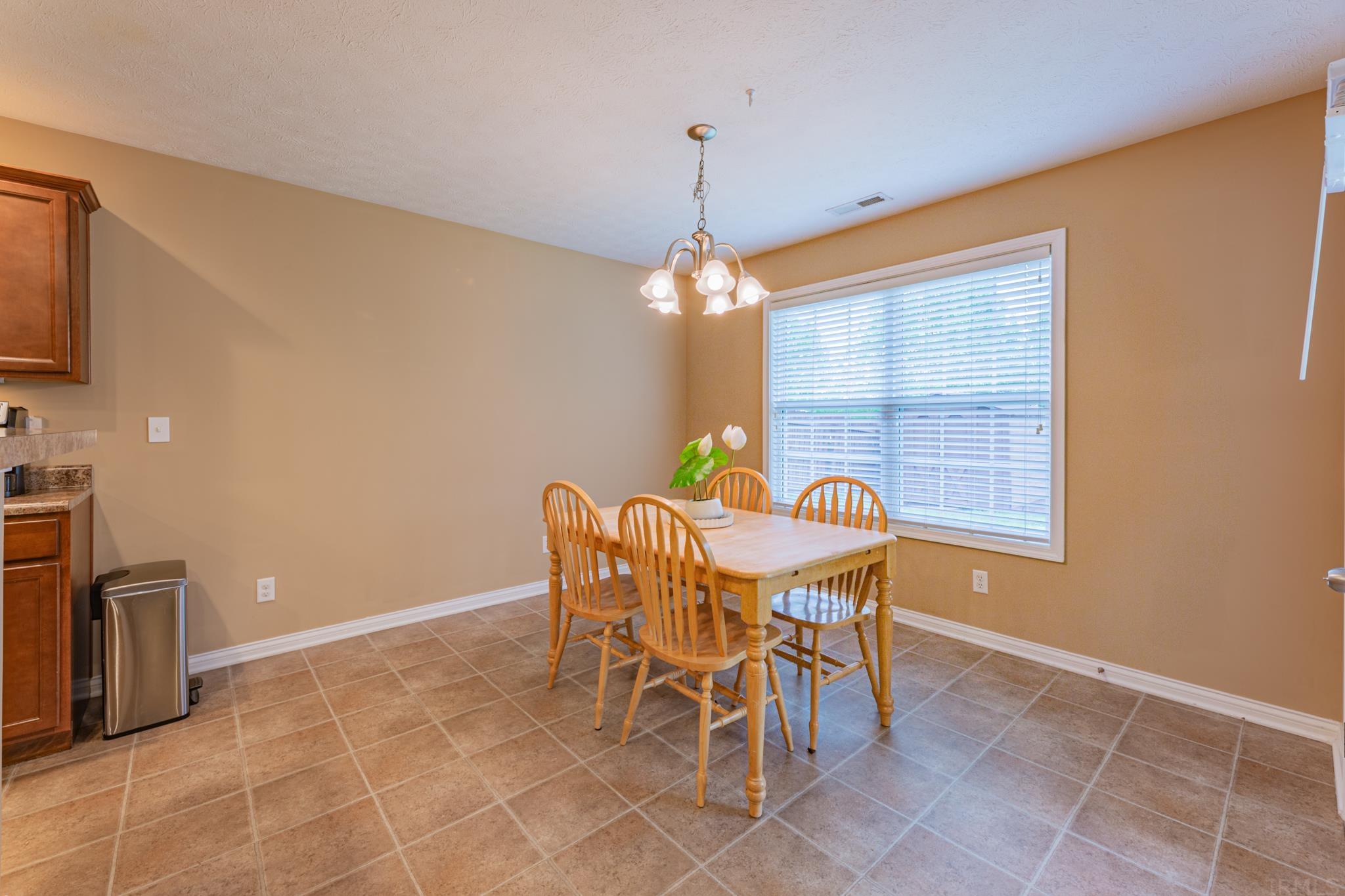 10315 Chatteris Road Evansville, IN 47725 - Photo 10 of 21