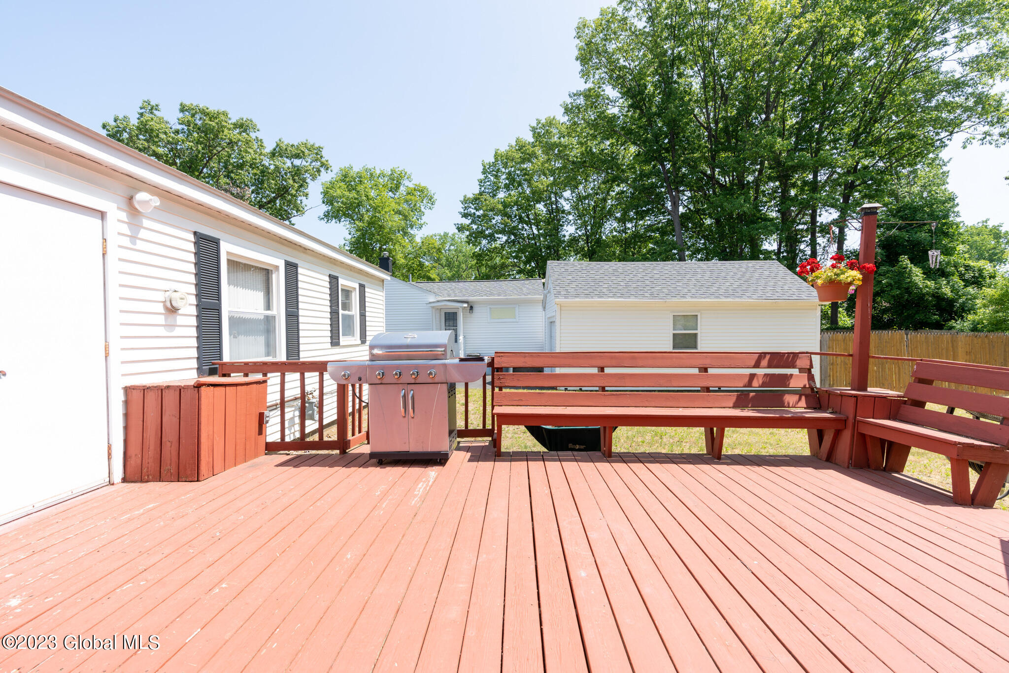 428 Chiswell Road Schenectady, NY 12304 - Photo 25 of 34 010-428-Chiswell-Rd