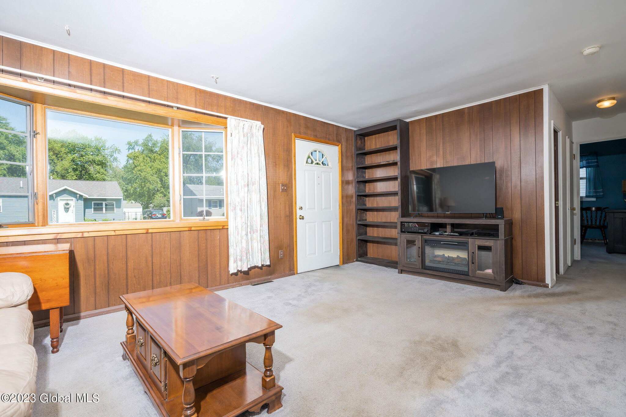 428 Chiswell Road Schenectady, NY 12304 - Photo 10 of 34 023-428-Chiswell-Rd