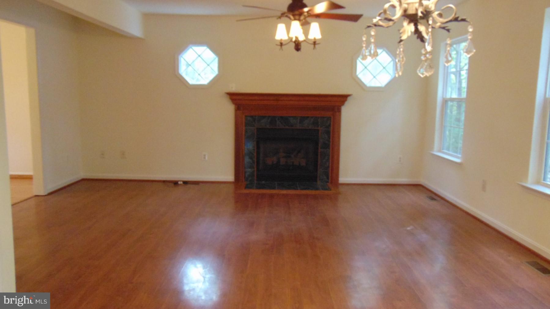 211 Pine Hills Road Front Royal, VA 22630 - Photo 12 of 63 Living Room
