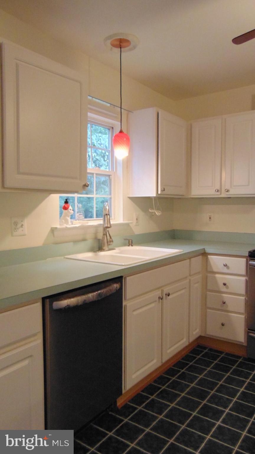 211 Pine Hills Road Front Royal, VA 22630 - Photo 17 of 63 Gallery Image 17
