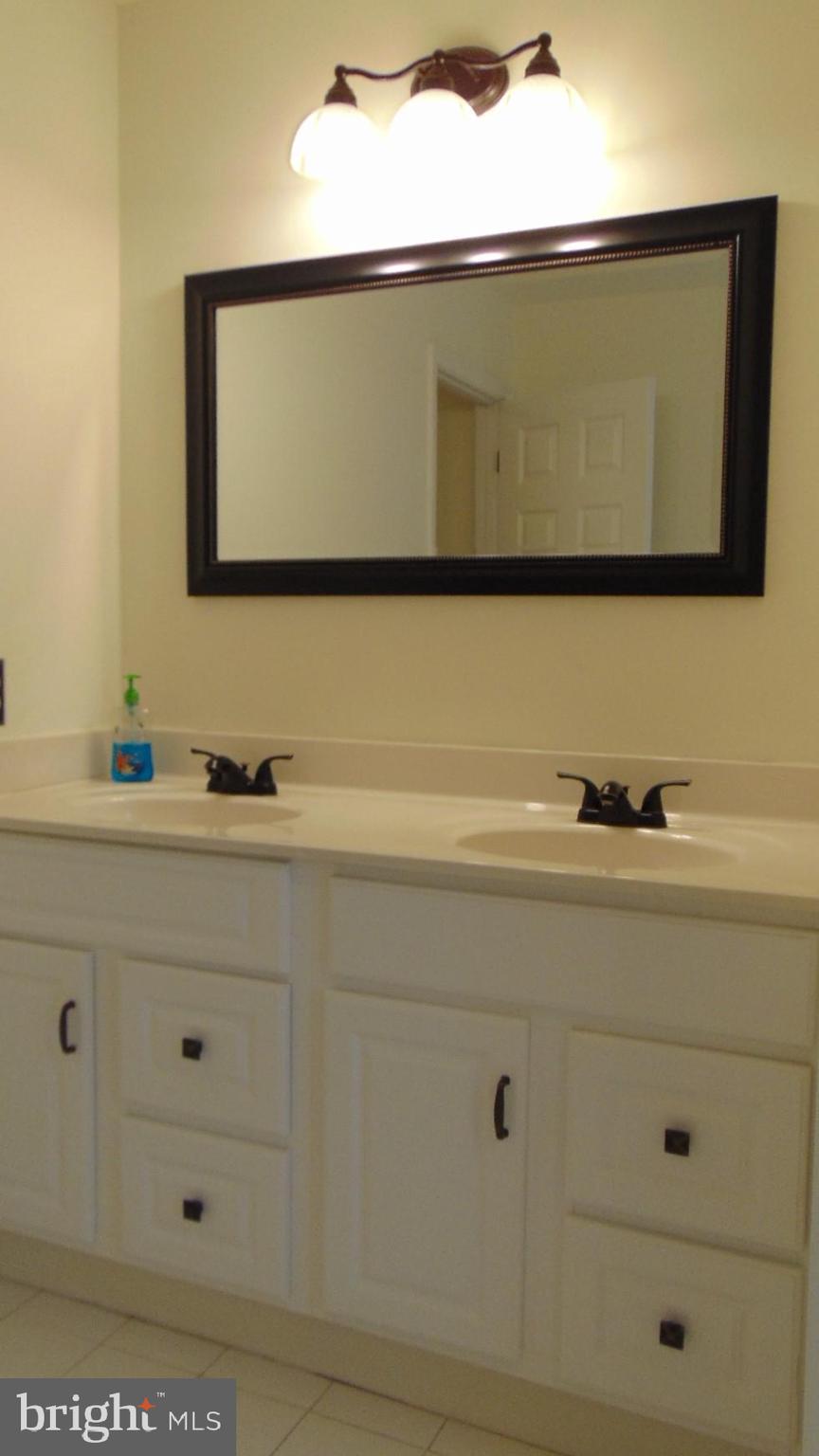 211 Pine Hills Road Front Royal, VA 22630 - Photo 29 of 63 Upper Hall Bath