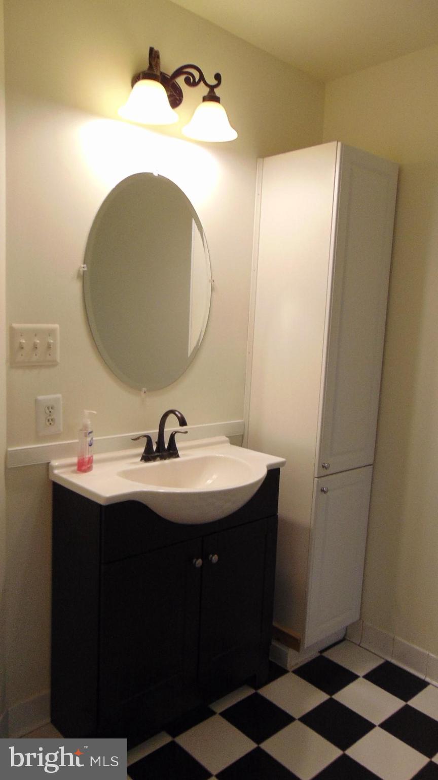 211 Pine Hills Road Front Royal, VA 22630 - Photo 38 of 63 Master Bath