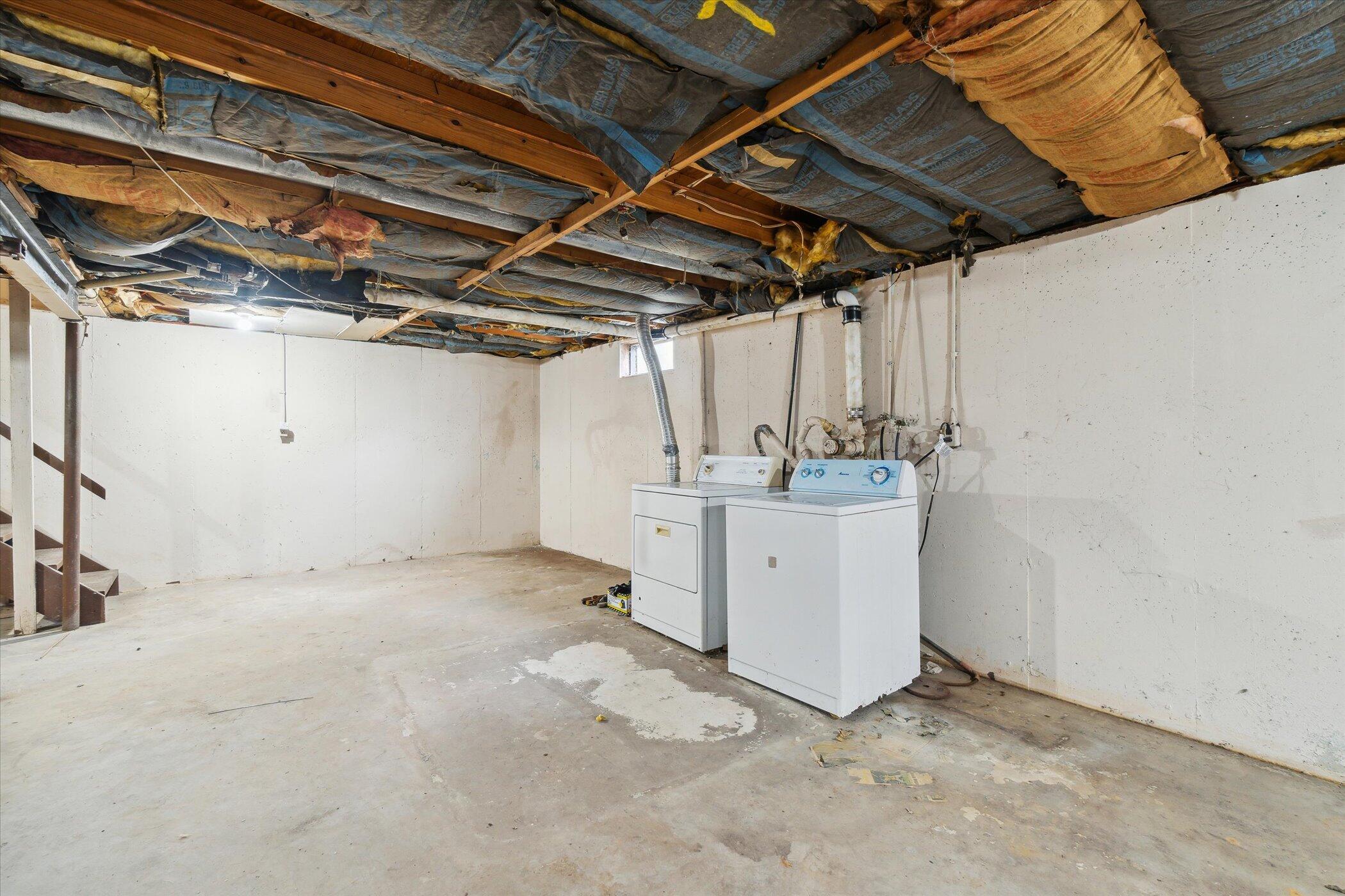 100 Reiniche Road Horton, MI 49246 - Photo 26 of 41 Laundry area