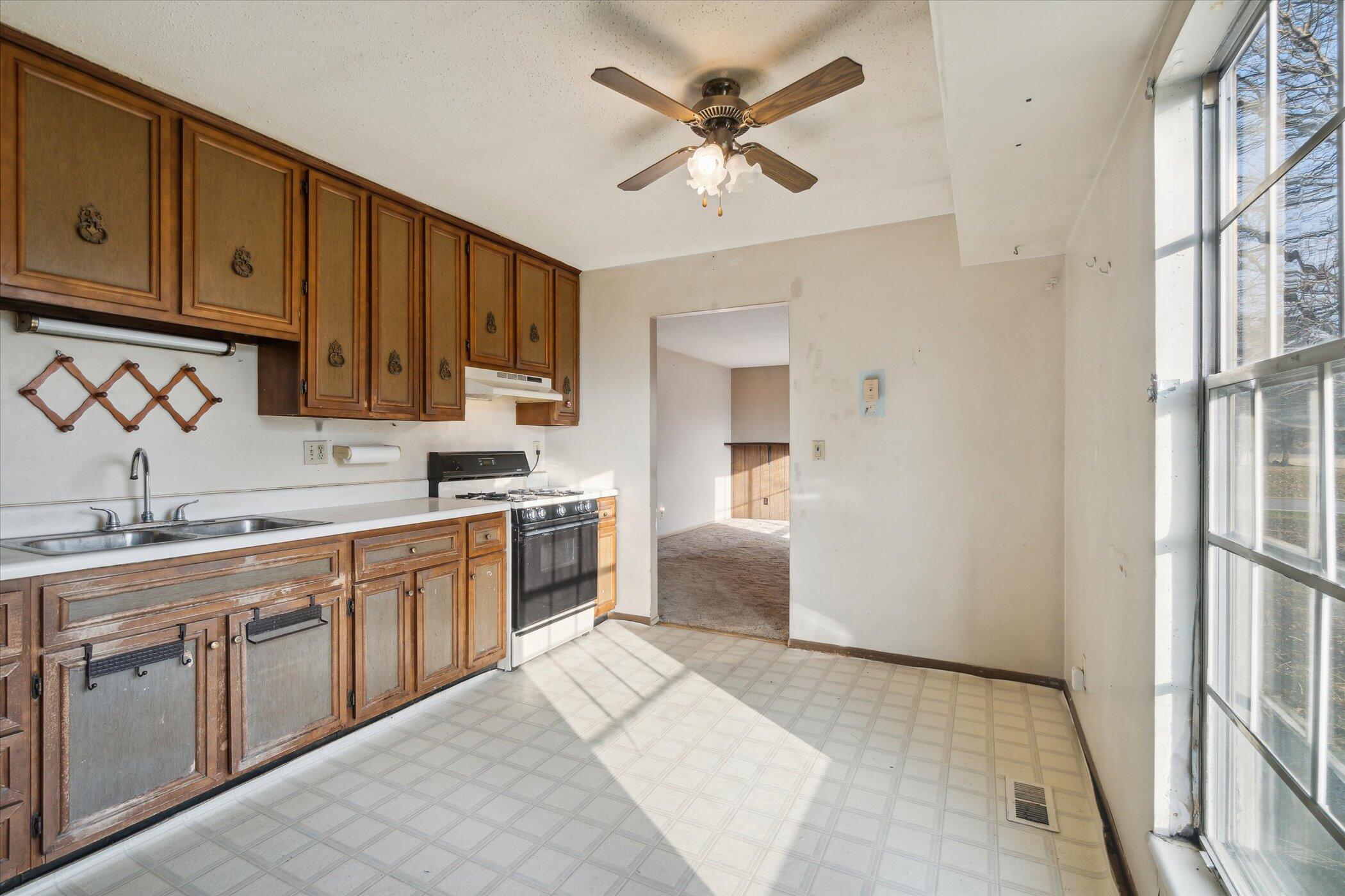 100 Reiniche Road Horton, MI 49246 - Photo 10 of 41 Kitchen
