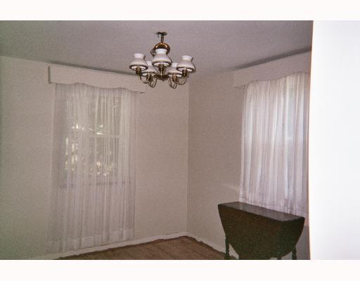 642 Perrymont Road Pittsburgh, PA 15237 - Photo 7 of 8 Dining Room. Fresh, neutral Paint Thourghout the home