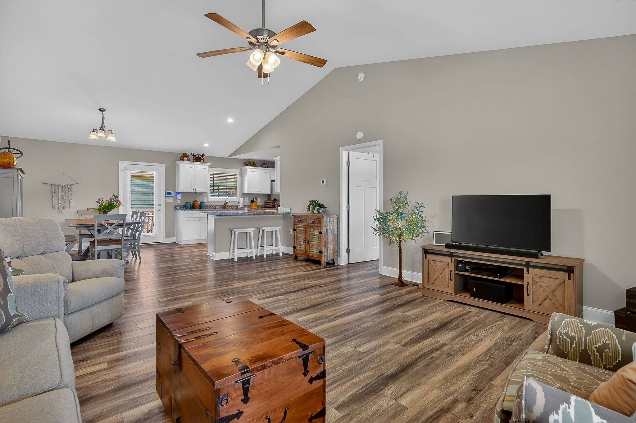 21 Panther Valley Road Crossville, TN 38555 - Photo 8 of 37