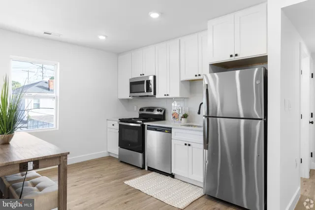 $3,000 | 324 61st Street Northeast, Unit 4, Washington, DC 20019