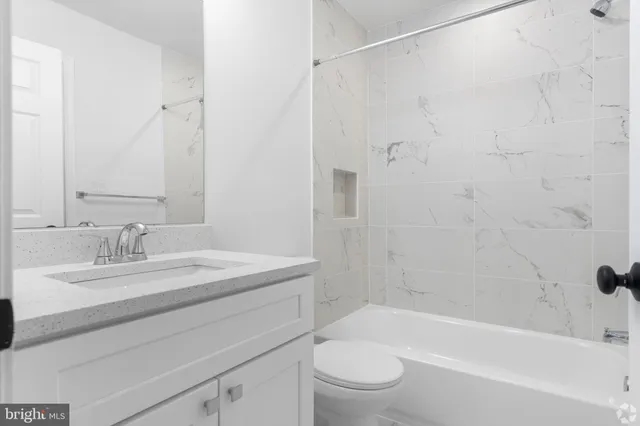 $3,000 | 324 61st Street Northeast, Unit 4, Washington, DC 20019