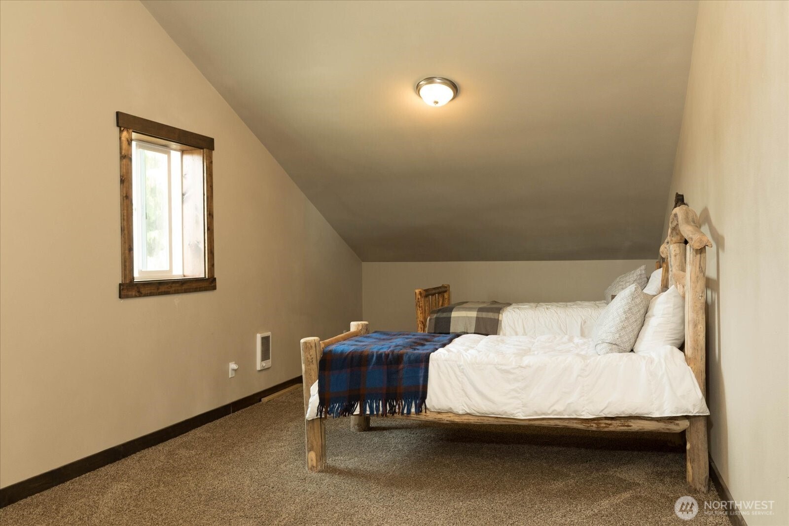 3807 Taylor Road Oak Harbor, WA 98277 - Photo 37 of 40 Gallery Image 37