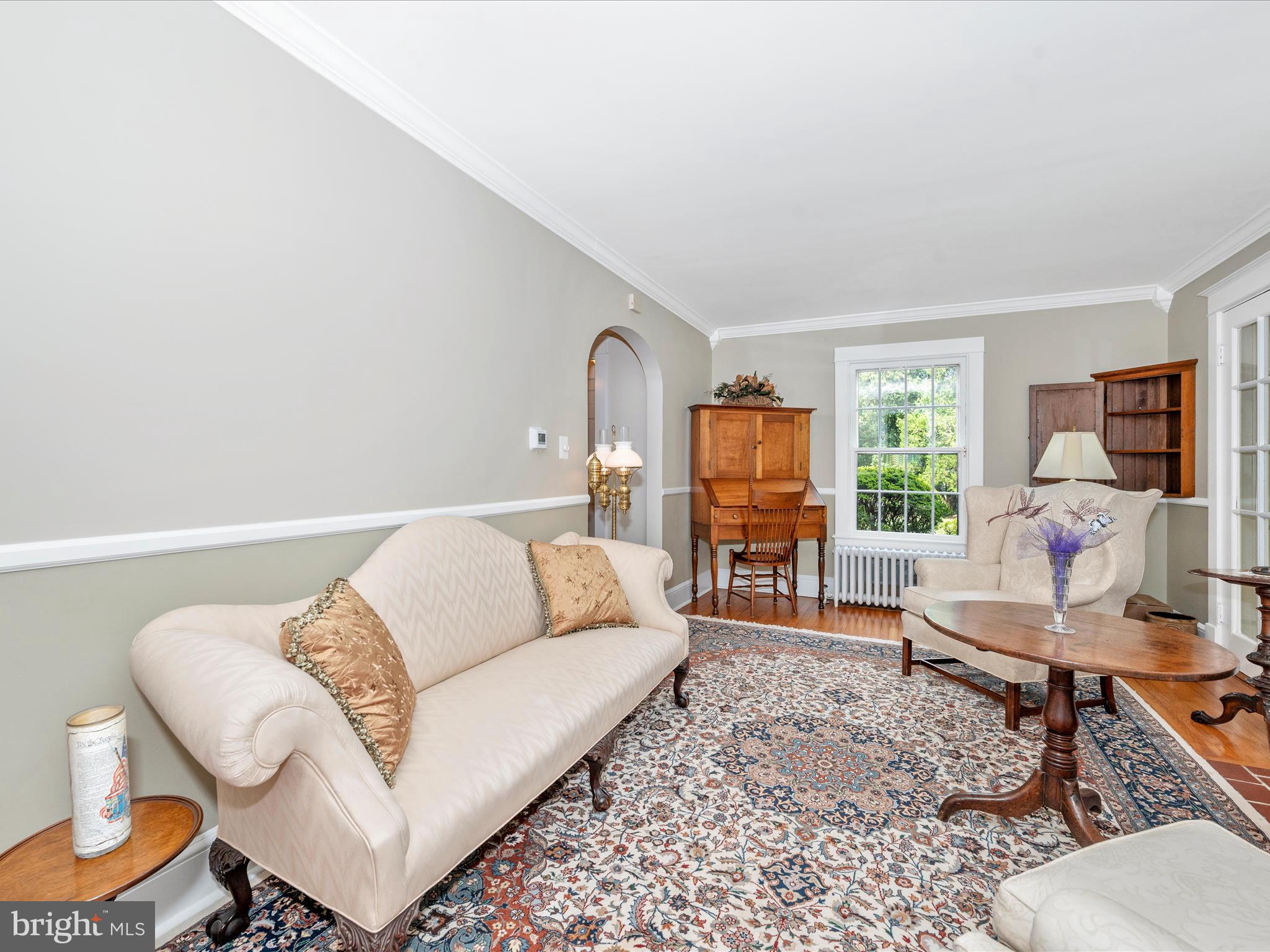 17111 Old Baltimore Road Olney, MD 20832 - Photo 13 of 57 Living Room