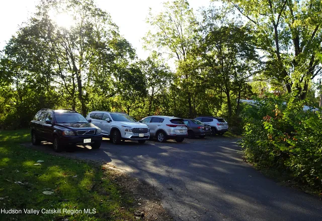 $2,550 | 823-825 Columbia Street, Unit 3, Hudson, NY 12534