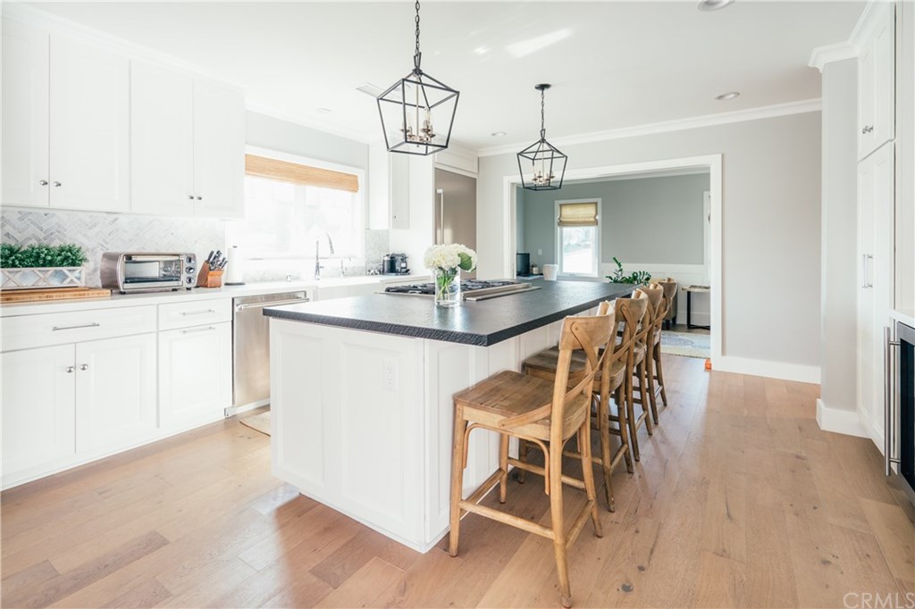 802 Center Street El Segundo, CA 90245 - Photo 12 of 47