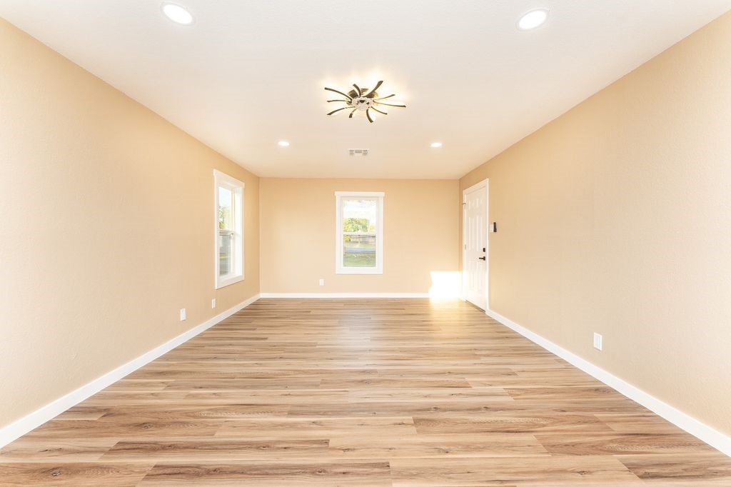 3531 Lawnview Street Corpus Christi, TX 78411 - Photo 3 of 10