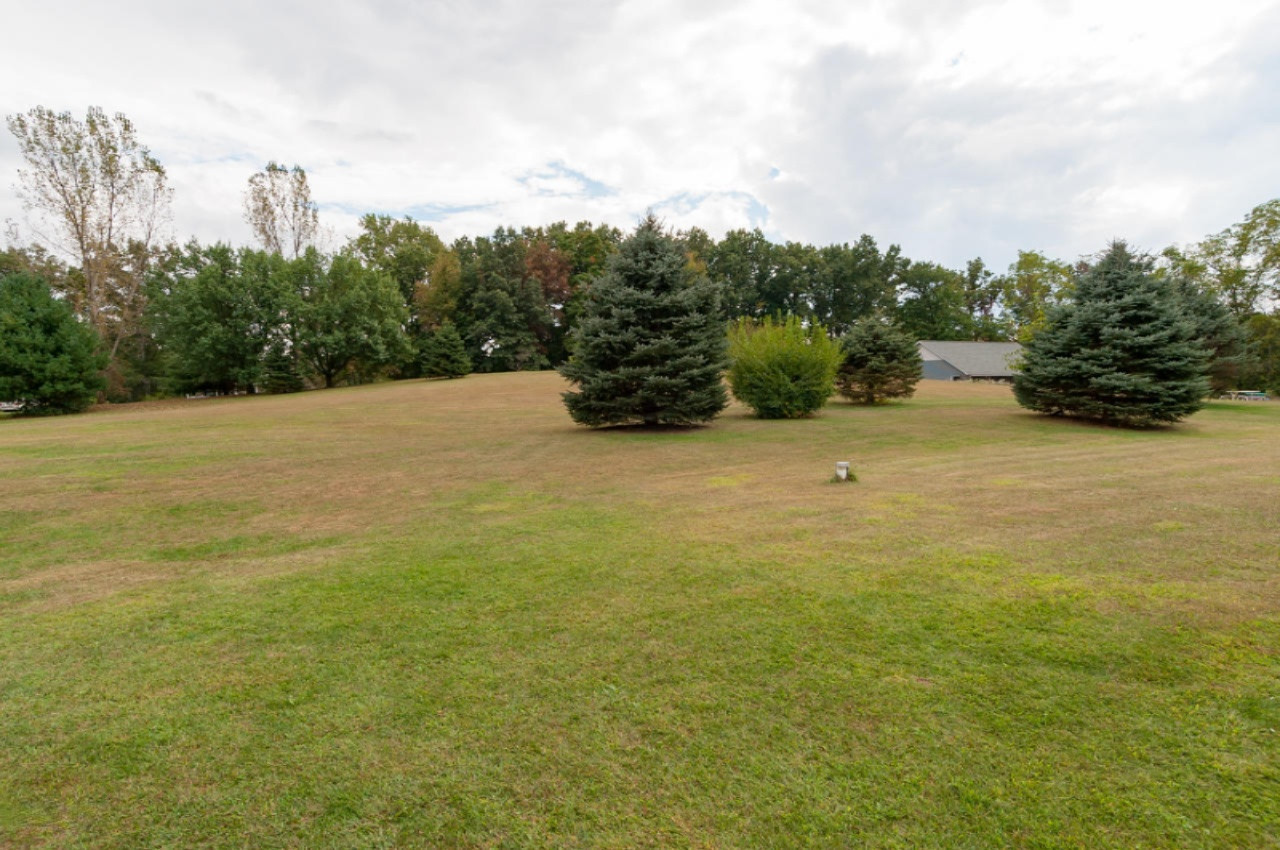 30365 Shaw Road Lawton, MI 49065 - Photo 14 of 22 Shaw-13