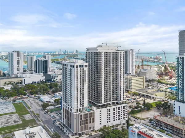 $3,650 | 1600 Northeast 1st Avenue, Unit 3312, Miami, FL 33132