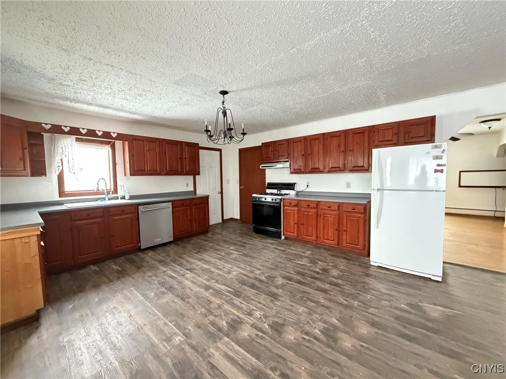 10680 Middle Road Brownville, NY 13634 - Photo 7 of 30