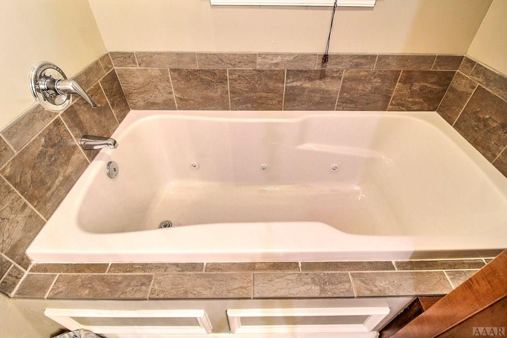 109 Milltown Road Camden, NC 27921 - Photo 18 of 34 Jetted Tub
