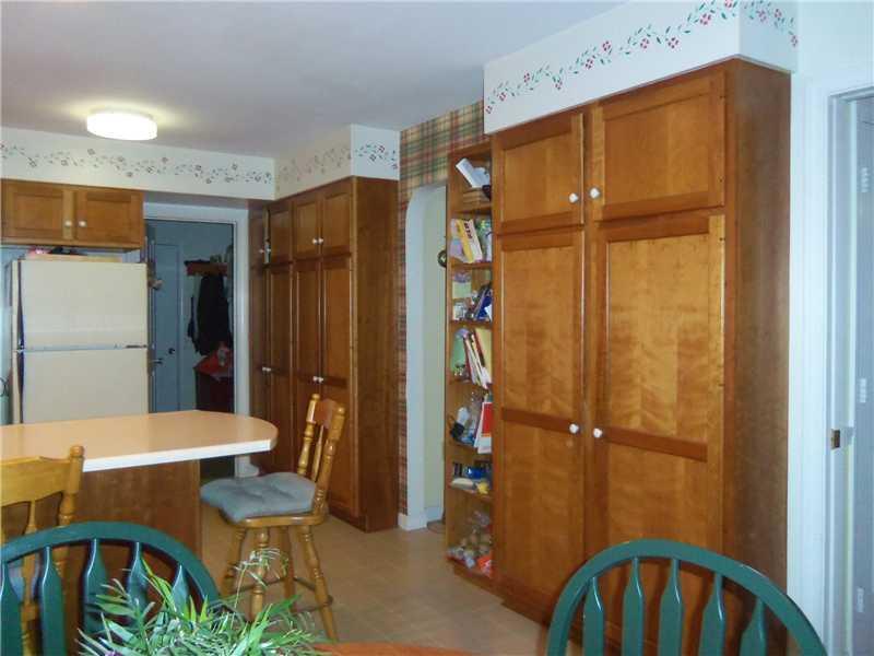 108 Canterbury Road Brewer, ME 04412 - Photo 5 of 23 Kitchen.
