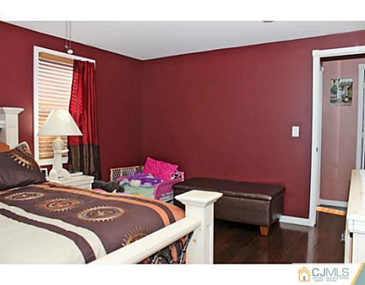 429 Crows Mill Road Fords, NJ 08863 - Photo 20 of 25 Gallery Image 20