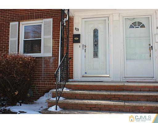 429 Crows Mill Road Fords, NJ 08863 - Photo 3 of 25 Gallery Image 3