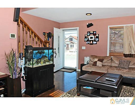 429 Crows Mill Road Fords, NJ 08863 - Photo 5 of 25 Gallery Image 5