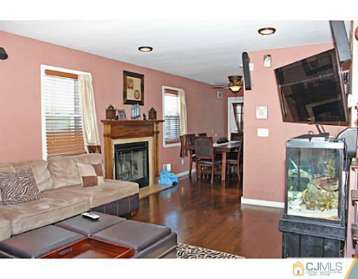 429 Crows Mill Road Fords, NJ 08863 - Photo 7 of 25 Gallery Image 7